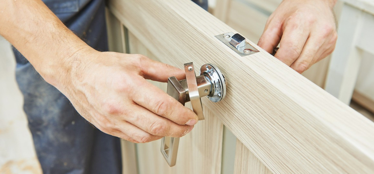 interior door repair Woodlake